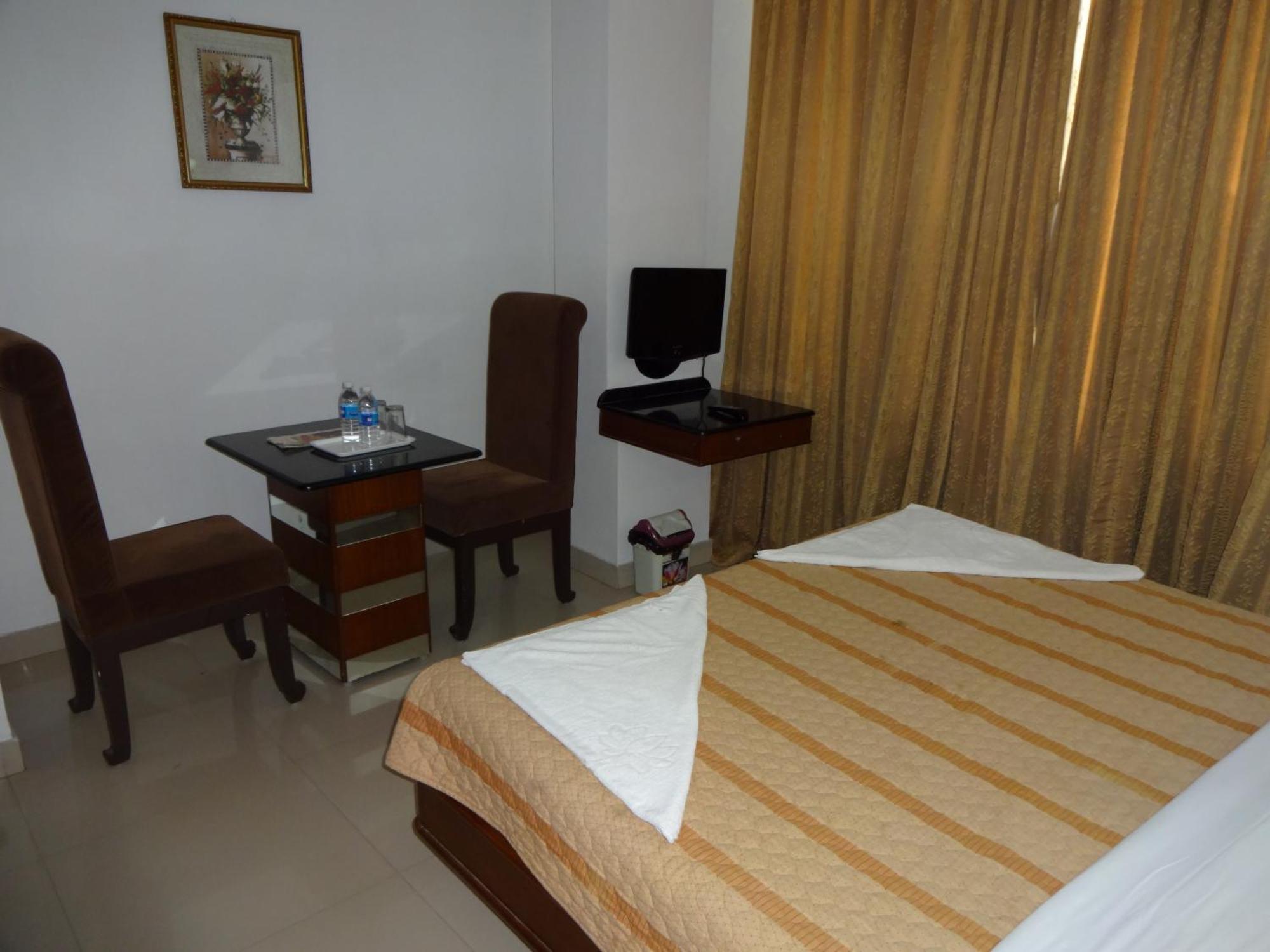Lotus Comfort - A Pondy Hotel Ποντισερί Εξωτερικό φωτογραφία